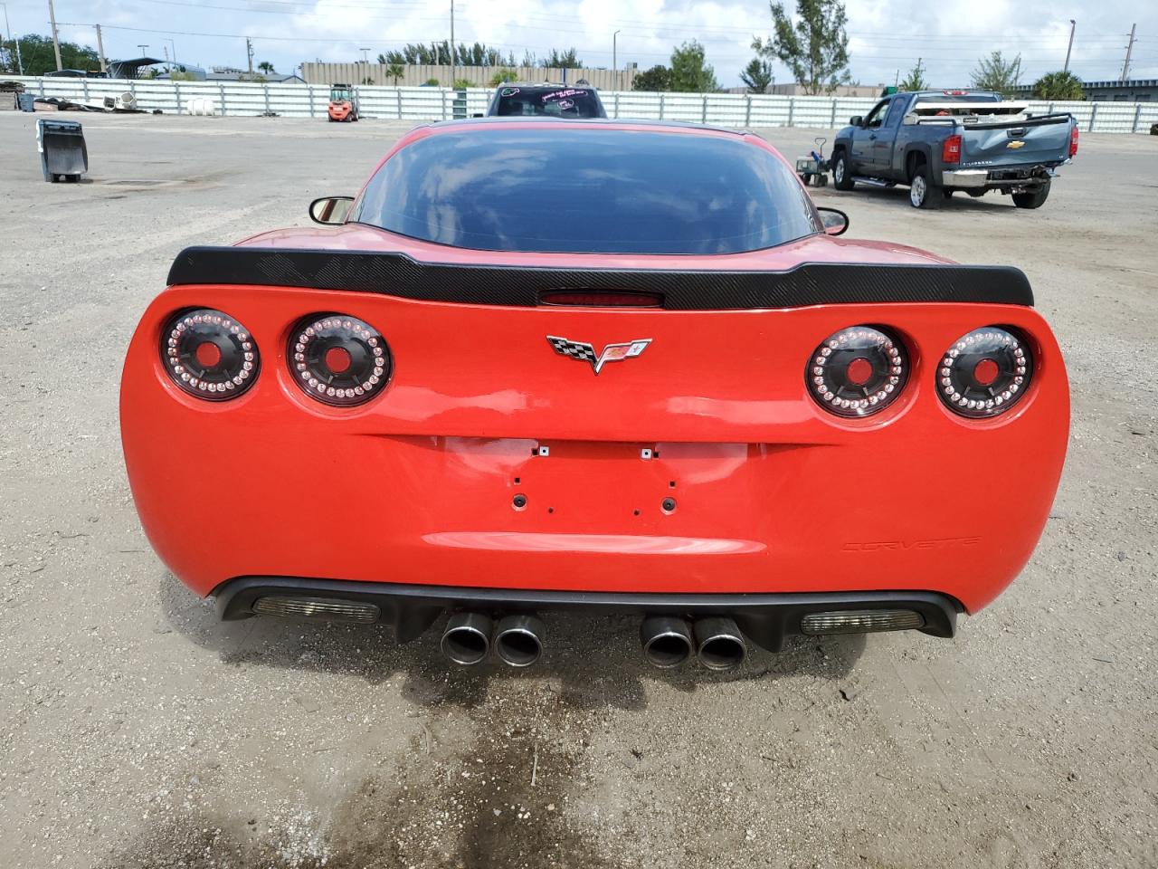 1G1YE2DW8C5101074 2012 Chevrolet Corvette