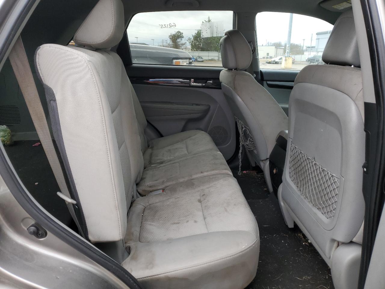 2012 Kia Sorento Base vin: 5XYKTCA6XCG205165