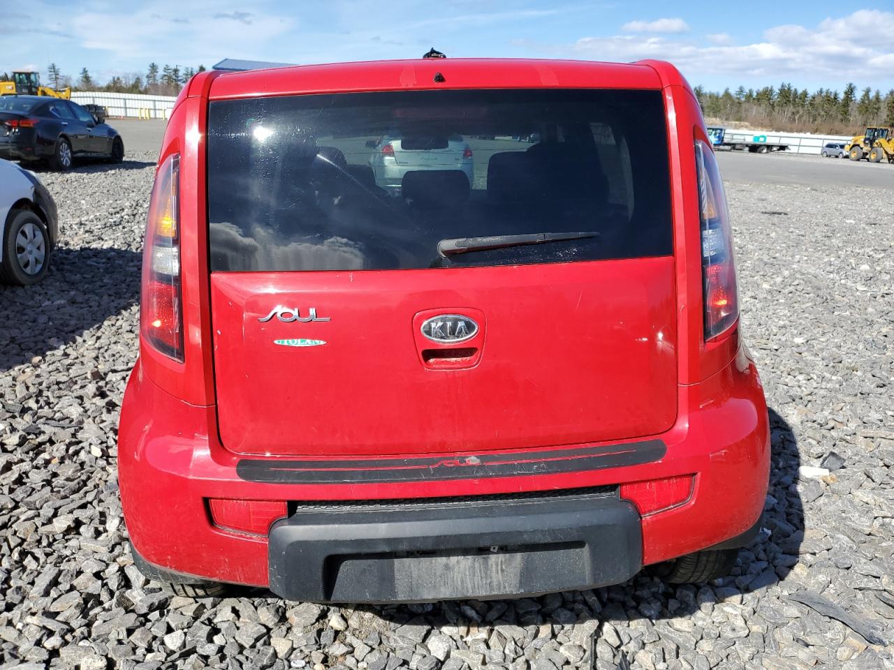 KNDJT2A28B7244965 2011 Kia Soul +