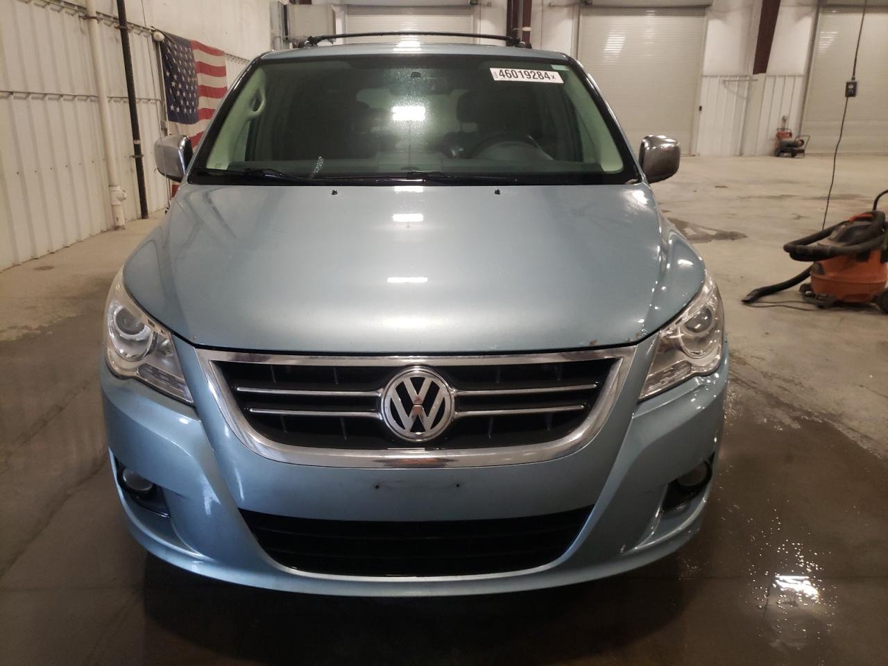 2V8HW64X69R541394 2009 Volkswagen Routan Sel Premium