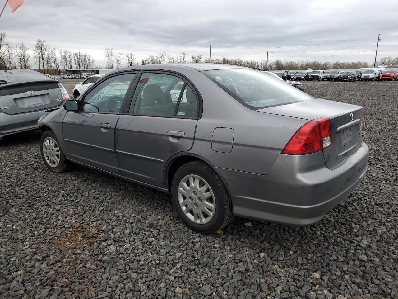 1HGES16944L014811 2004 Honda Civic Lx