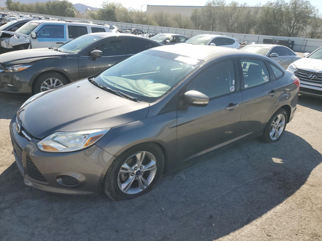 1FADP3F2XEL392360 2014 Ford Focus Se