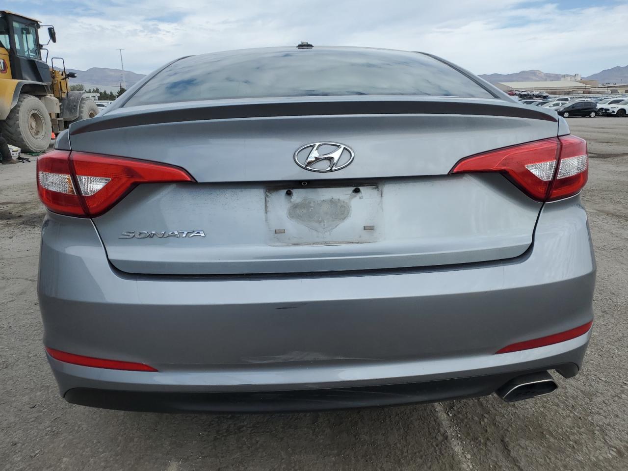 2016 Hyundai Sonata Se vin: 5NPE24AF7GH410060