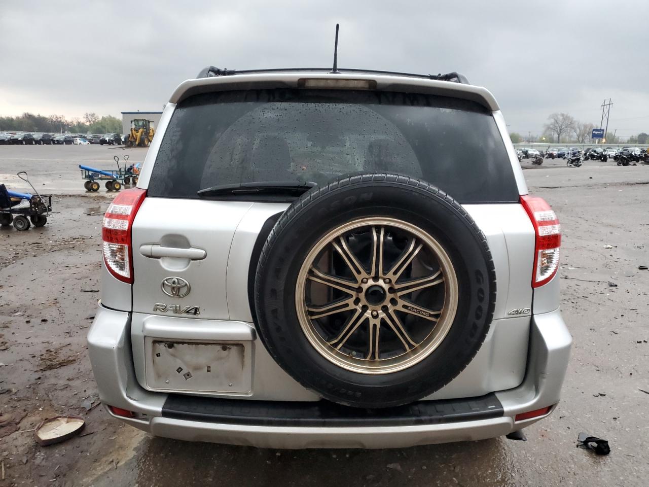 2T3BF4DV6BW115317 2011 Toyota Rav4