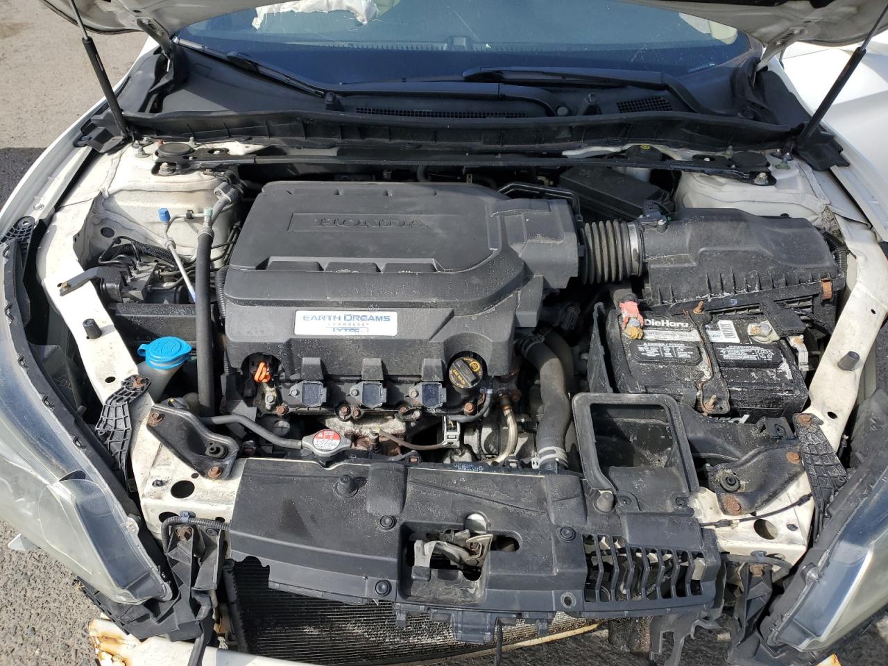 1HGCR3F85EA010172 2014 Honda Accord Exl