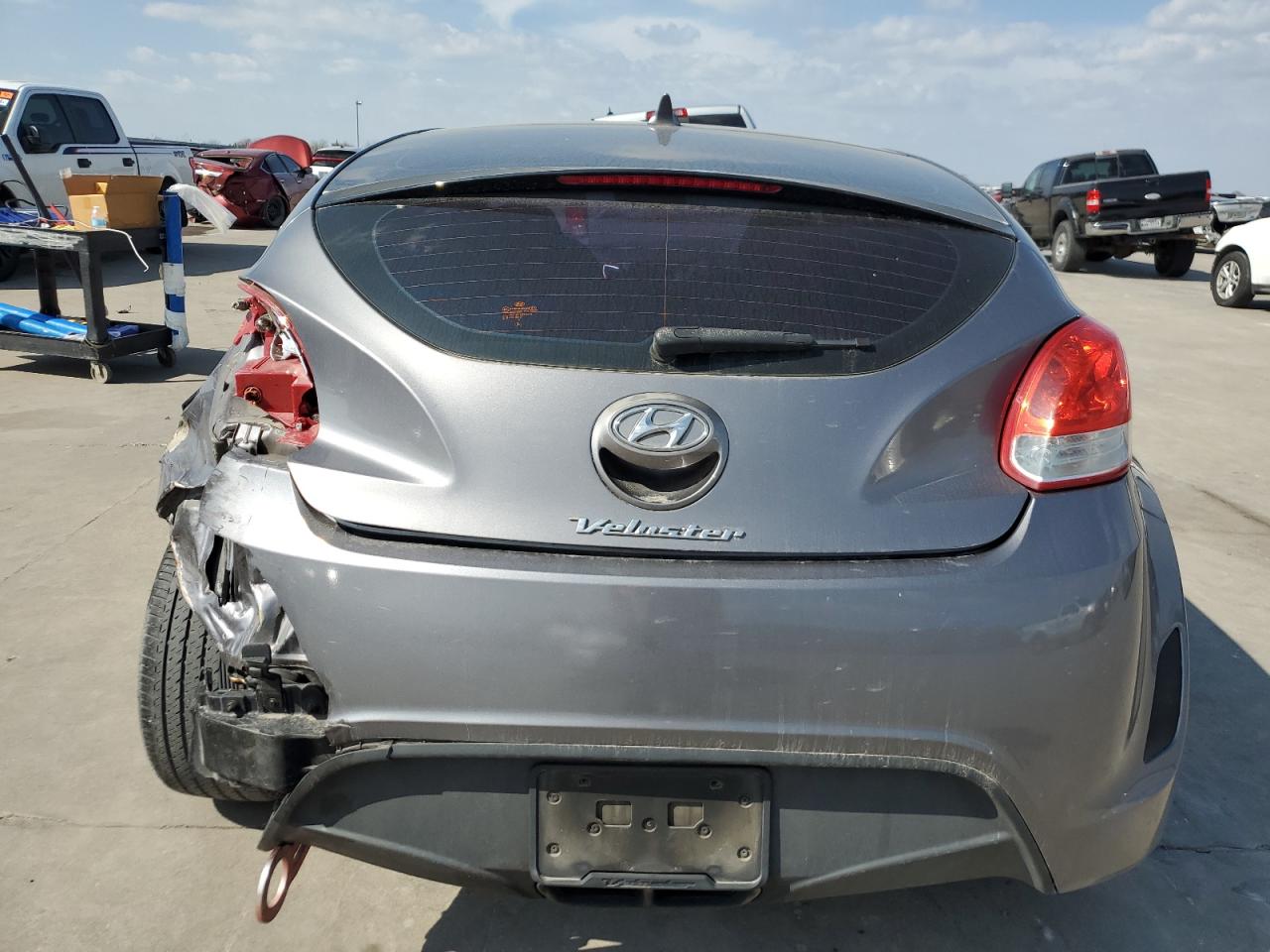 KMHTC6AD3CU075048 2012 Hyundai Veloster