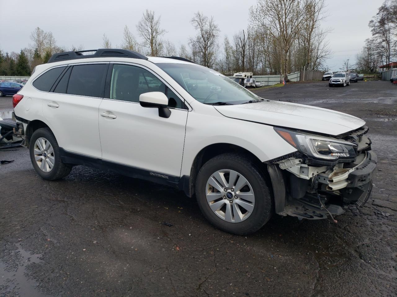 4S4BSACC5J3207333 2018 Subaru Outback 2.5I Premium