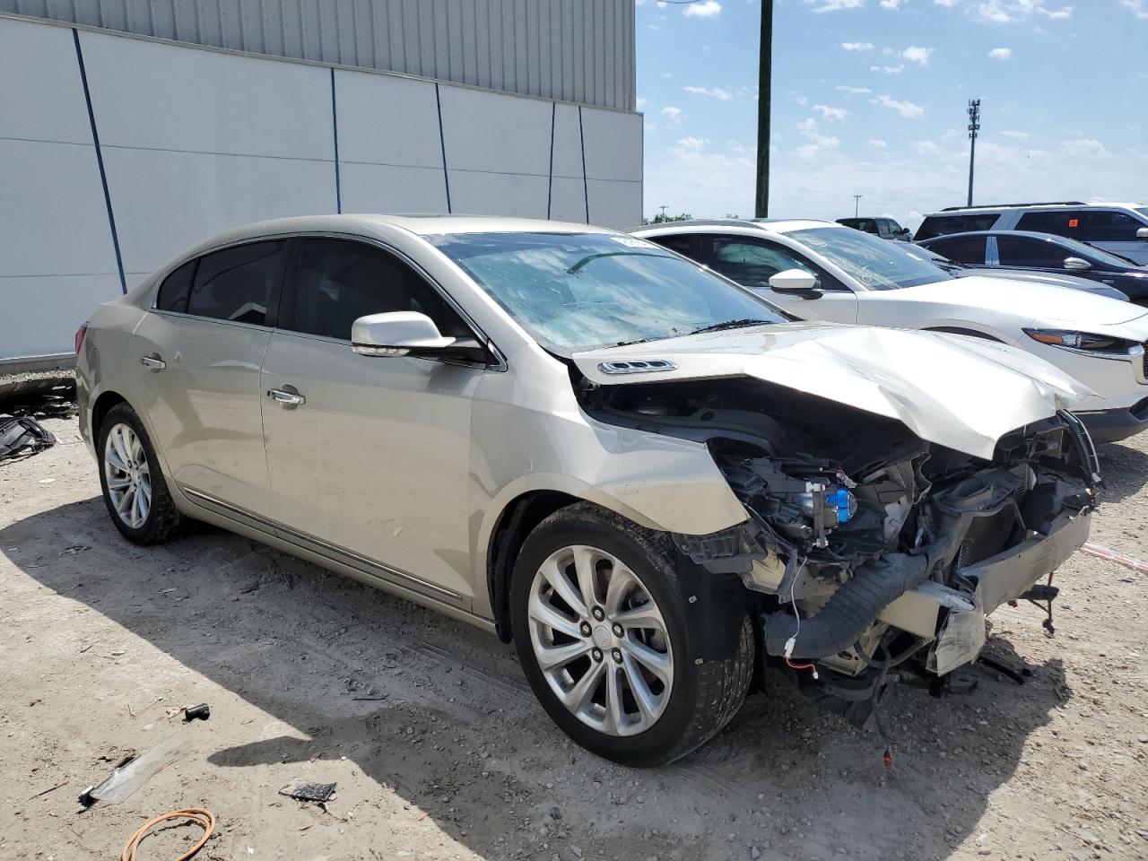 1G4GB5G31FF335081 2015 Buick Lacrosse