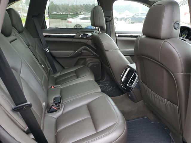 2016 PORSCHE CAYENNE SE - WP1AE2A23GLA63800