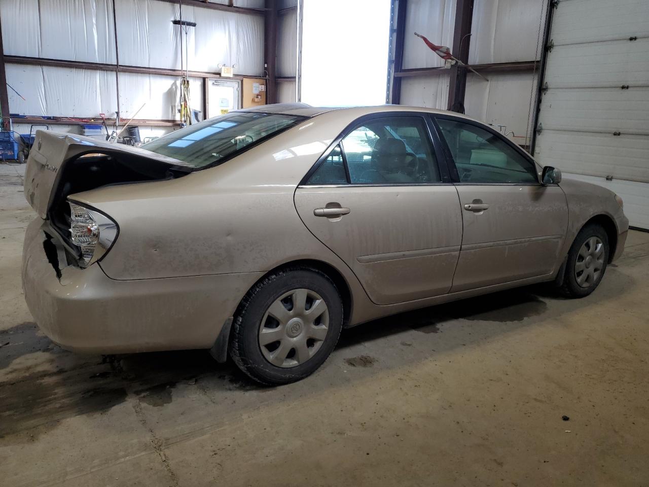 4T1BE32K44U827522 2004 Toyota Camry Le