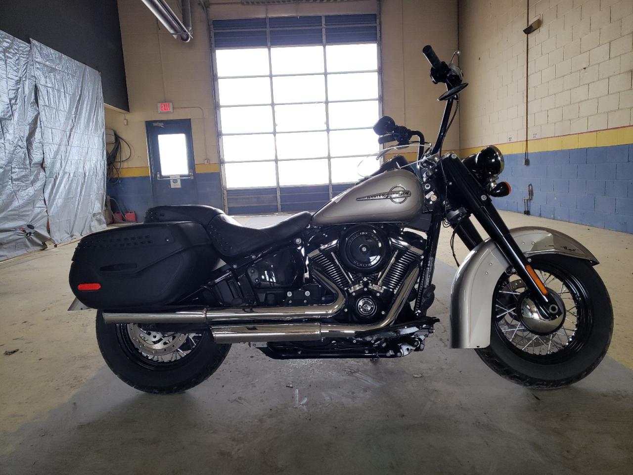 1HD1YAJ13JC035401 HARLEY-DAVIDSON FLHC HERIT 2018