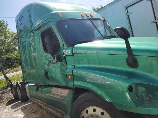 Lot #2436117779 2012 FREIGHTLINER CASCADIA 1 salvage car
