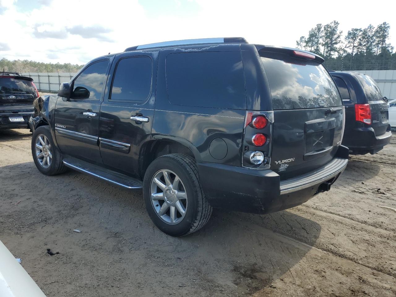 1GKFK63808J143260 2008 GMC Yukon Denali