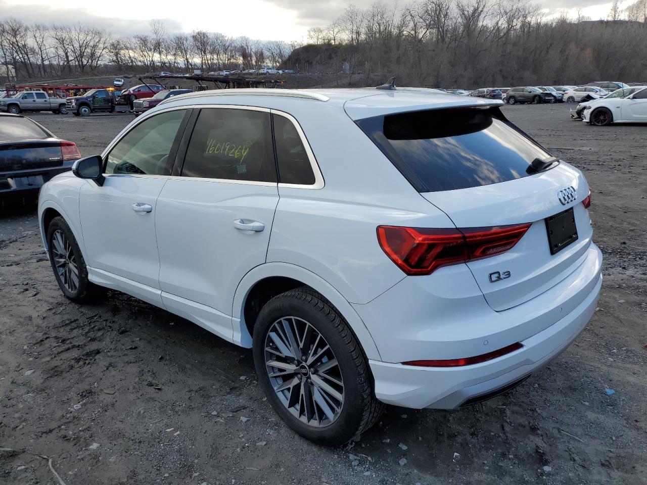wa1aucf34m1120907 WA1AUCF34M1120907 2021 Audi Q3 Premium 40