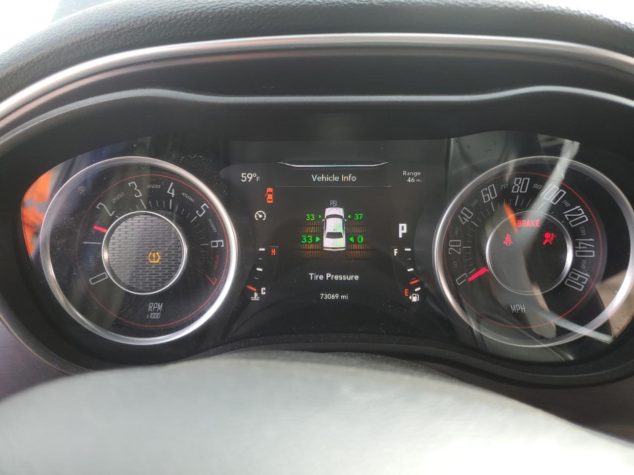 2C3CDZAGXFH702823 2015 Dodge Challenger Sxt