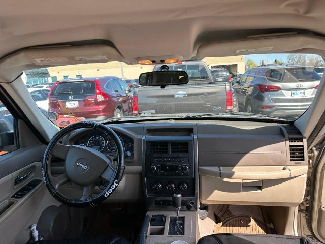 1J4PN2GK5AW147930 2010 Jeep Liberty Sport