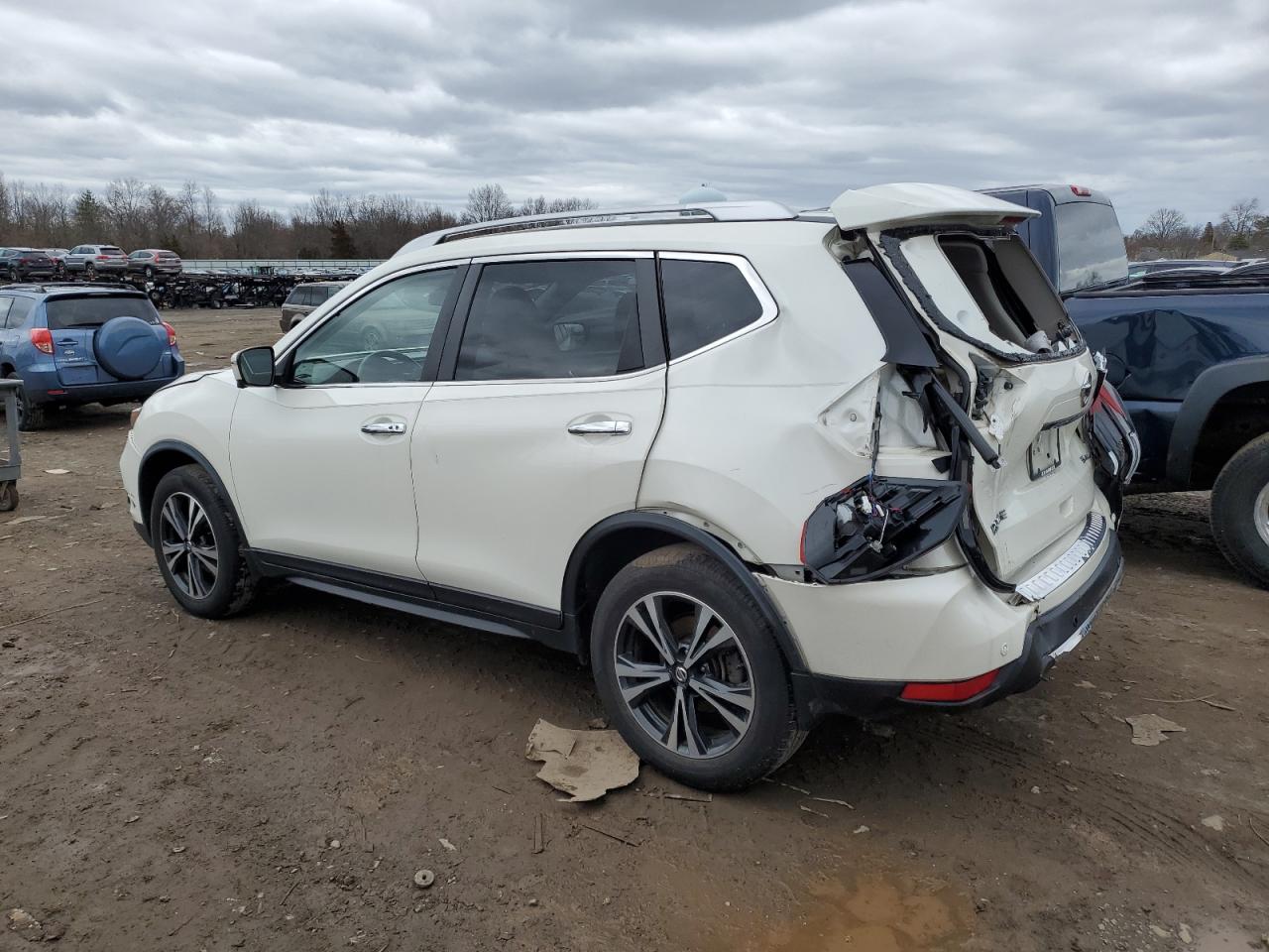 JN8AT2MV6KW388563 2019 Nissan Rogue S