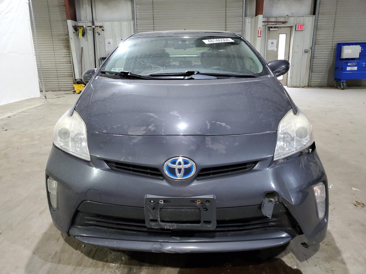 JTDKN3DUXE1774928 2014 Toyota Prius