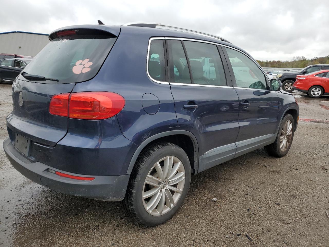 WVGAV7AX7FW594002 2015 Volkswagen Tiguan S