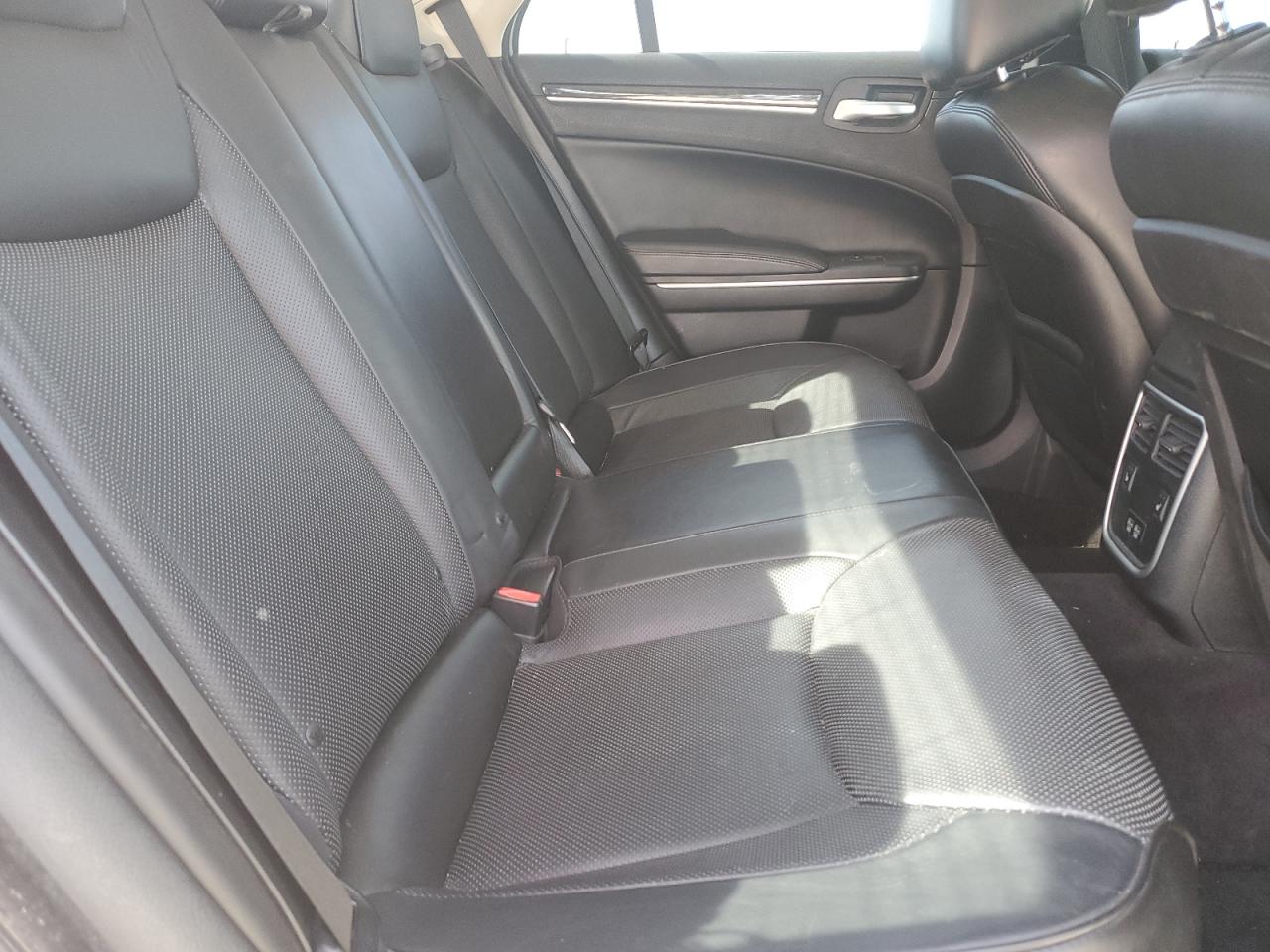 2C3CCAEG1JH159661 2018 Chrysler 300 Limited