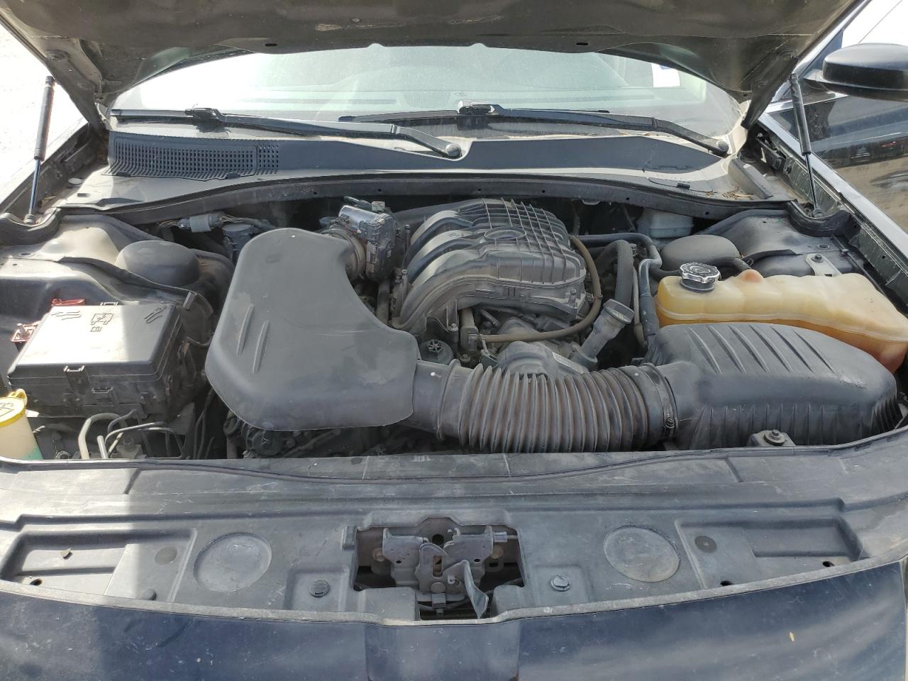 2C3CCAAG1EH140877 2014 Chrysler 300