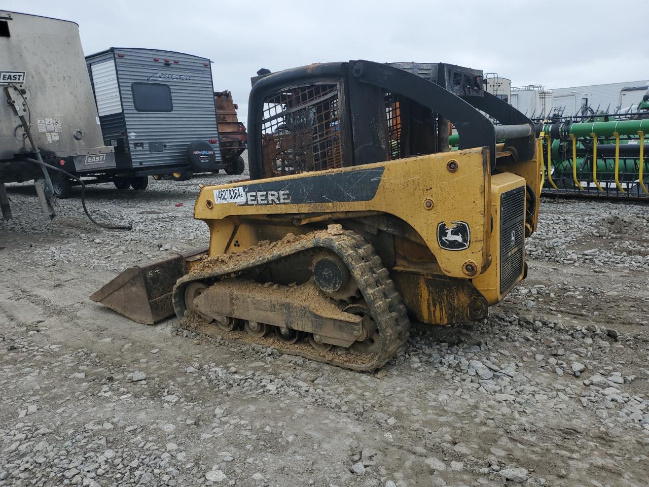 T0322TB137283 2007 John Deere Skidsteer