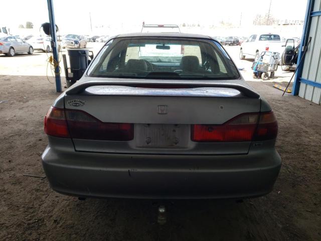 2000 Honda Accord Ex VIN: 1HGCG1654YA000561 Lot: 49104864