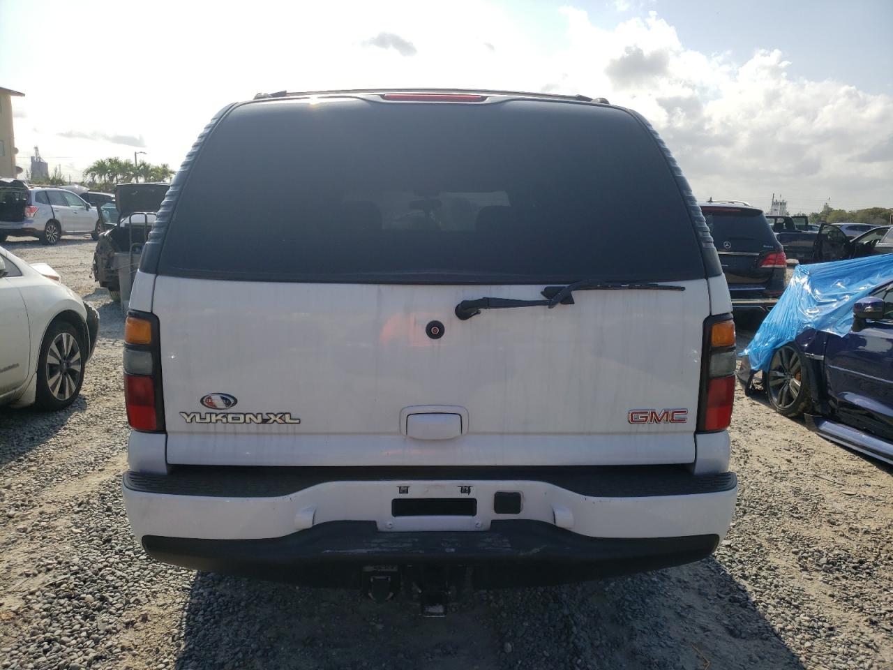 1GKFK66U14J101540 2004 GMC Yukon Xl Denali