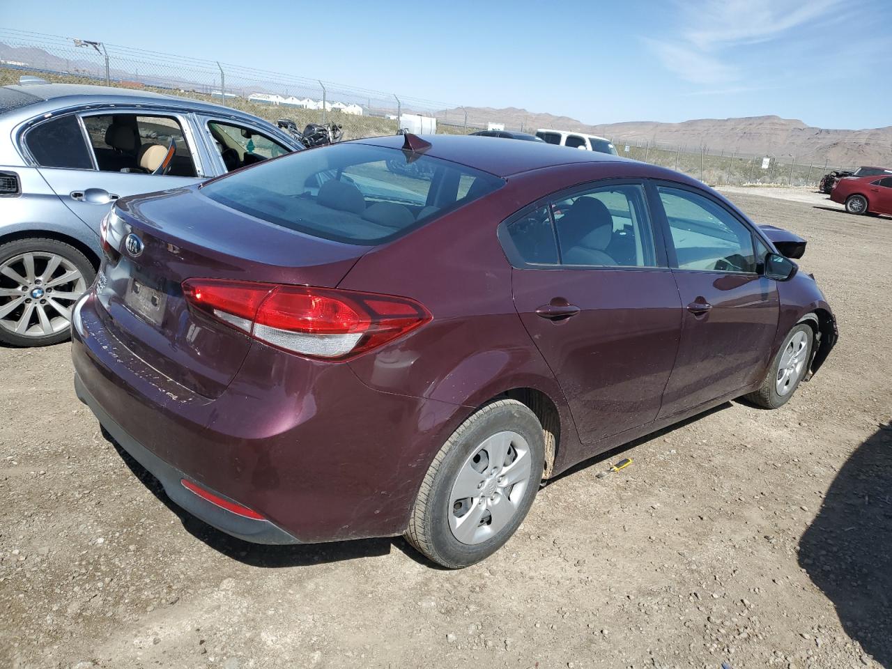 3KPFK4A70JE211554 2018 Kia Forte Lx