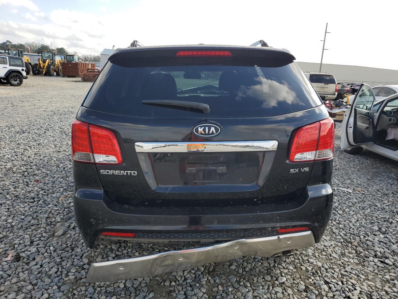 5XYKW4A26BG092856 2011 Kia Sorento Sx