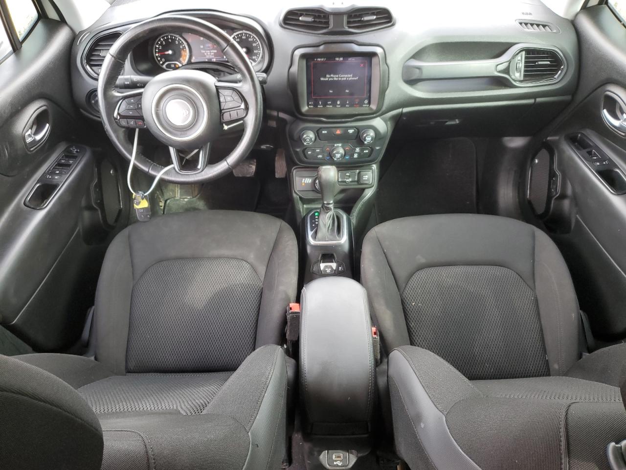 ZACCJBBB0JPH70215 2018 Jeep Renegade Latitude