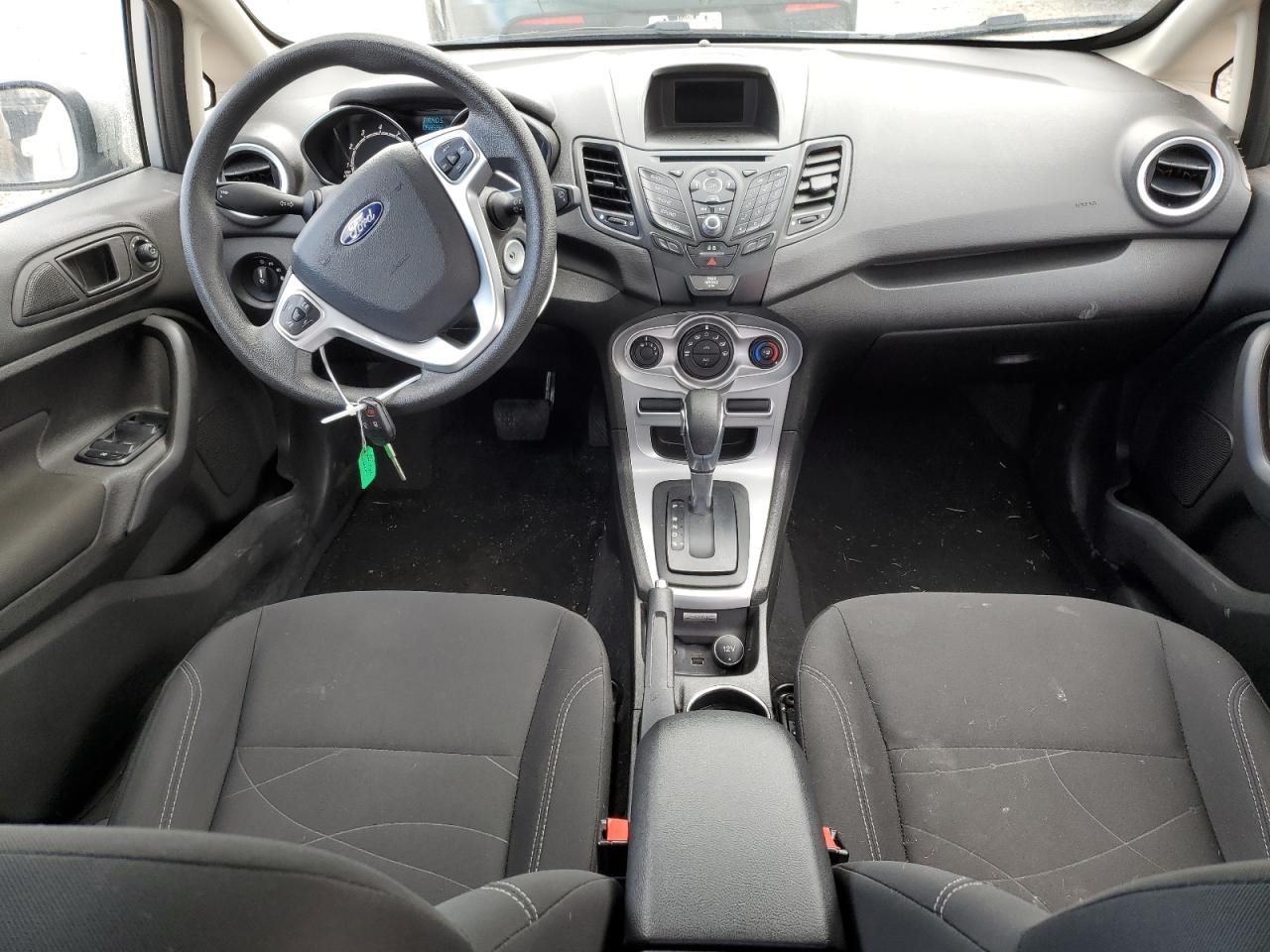 2019 Ford Fiesta Se vin: 3FADP4BJXKM156871