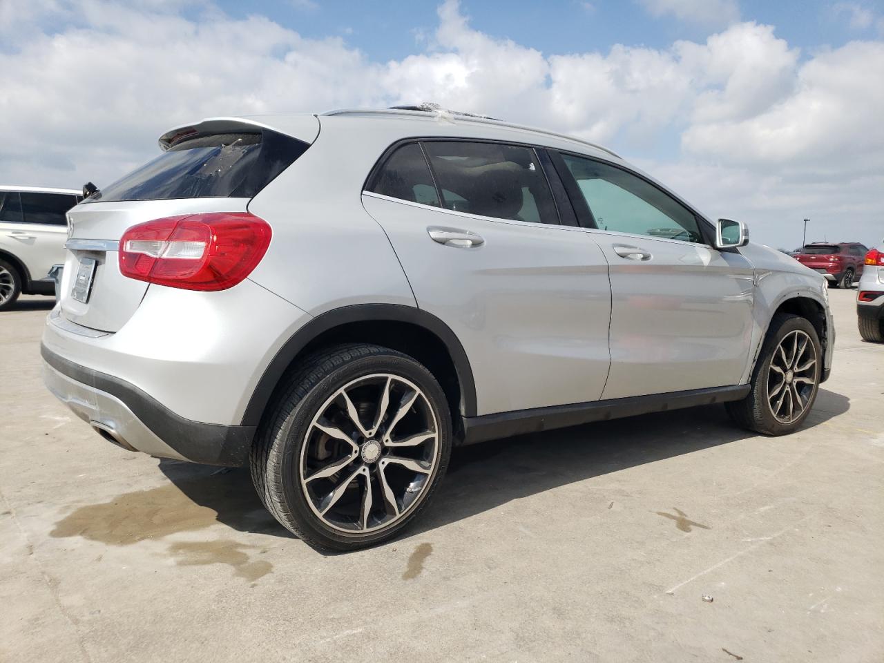 2015 Mercedes-Benz Gla 250 vin: WDCTG4EB3FJ133648