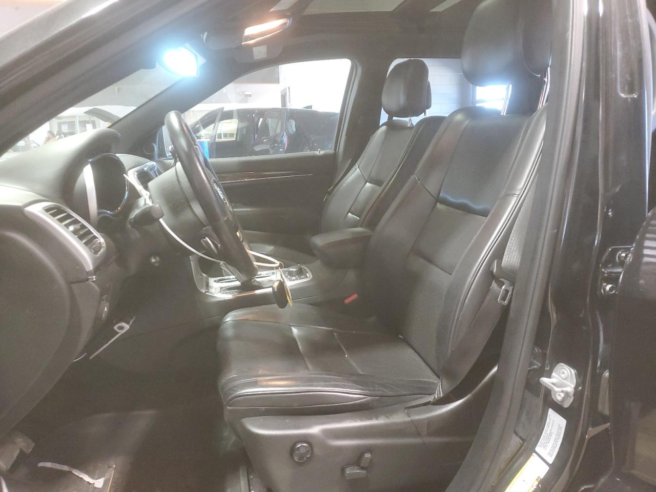 1C4RJFCG5GC417431 2016 Jeep Grand Cherokee Overland