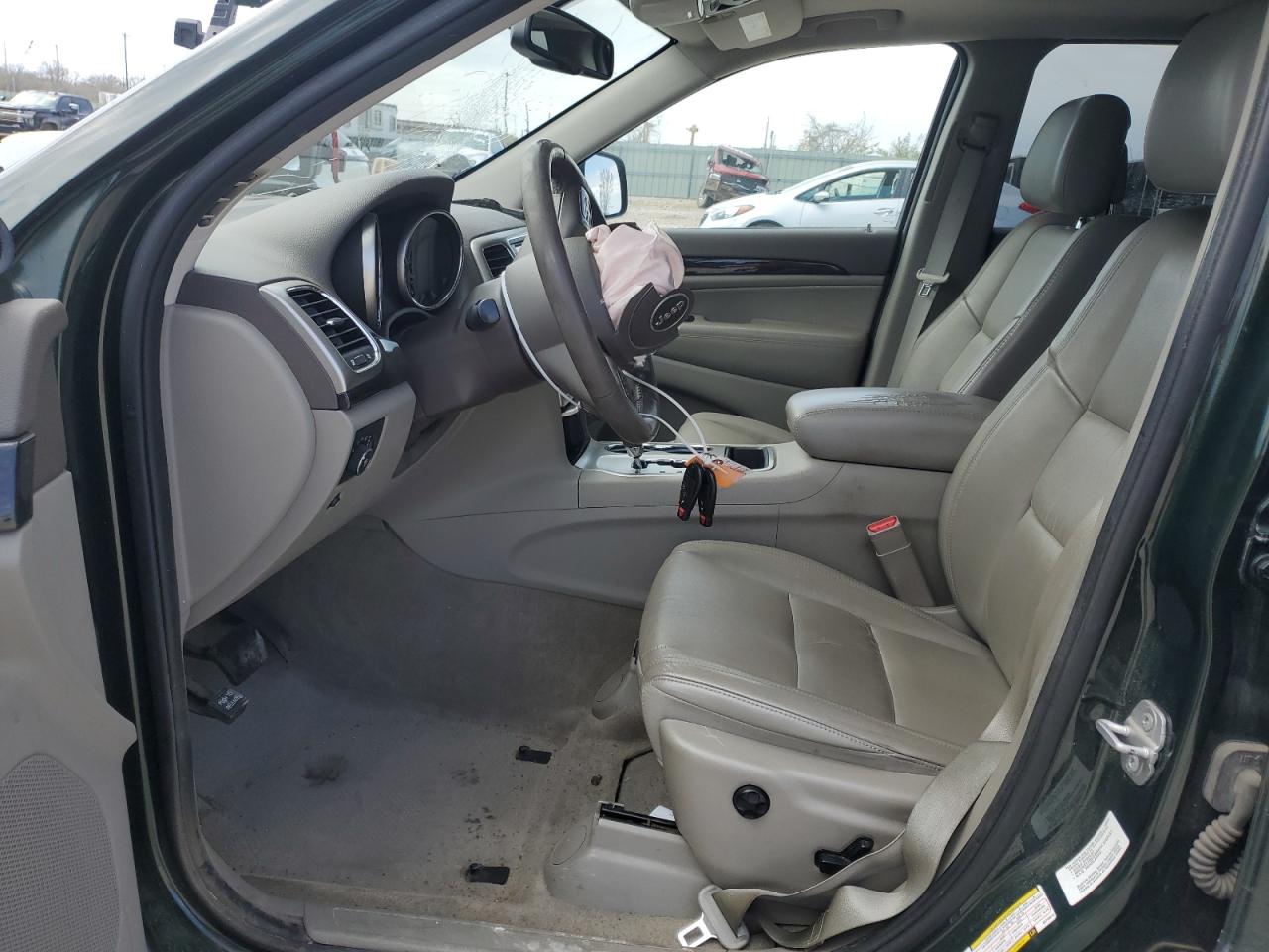 1J4RR4GG3BC739012 2011 Jeep Grand Cherokee Laredo