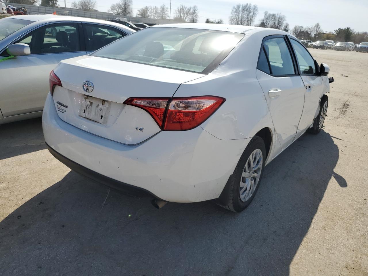 2018 Toyota Corolla L vin: 2T1BURHE5JC979829