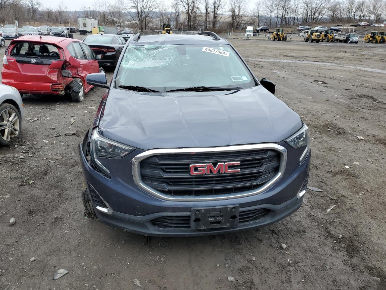 3GKALTEV4KL105443 2019 GMC Terrain Sle