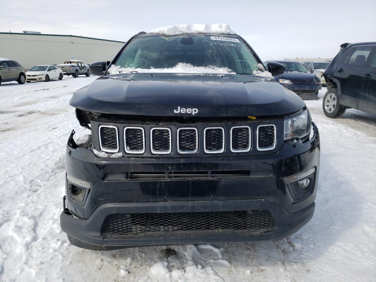 2017 Jeep Compass Latitude vin: 3C4NJDBB9HT616643