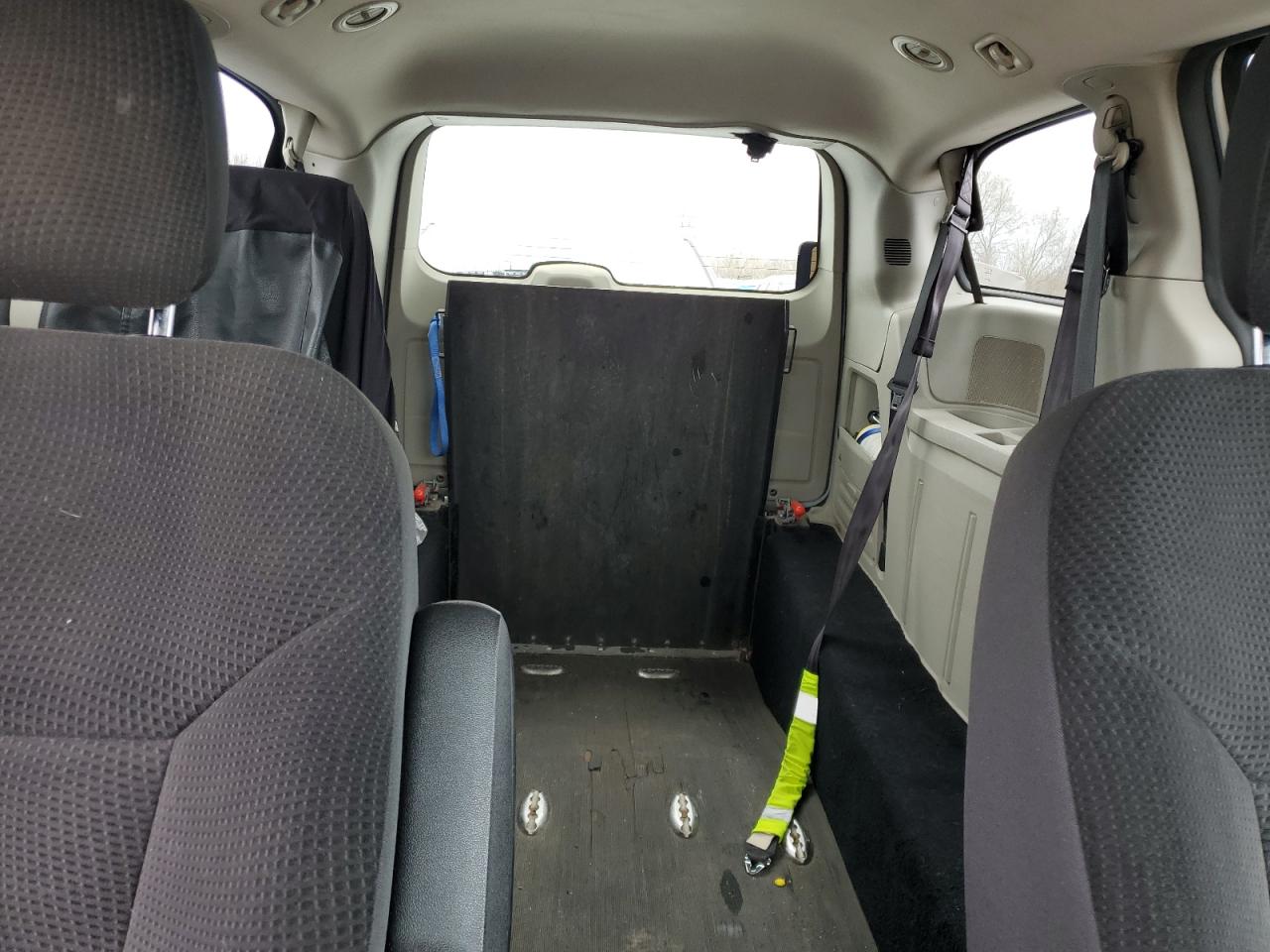 2C4RDGBG2JR305313 2018 Dodge Grand Caravan Se