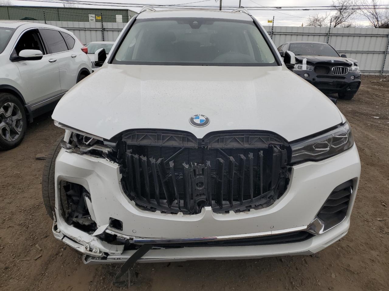 5UXCW2C01N9L90255 2022 BMW X7 xDrive40I