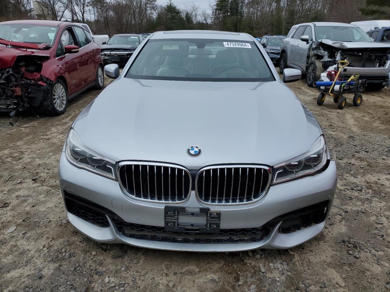 2016 BMW 750 Xi vin: WBA7F2C51GG415813