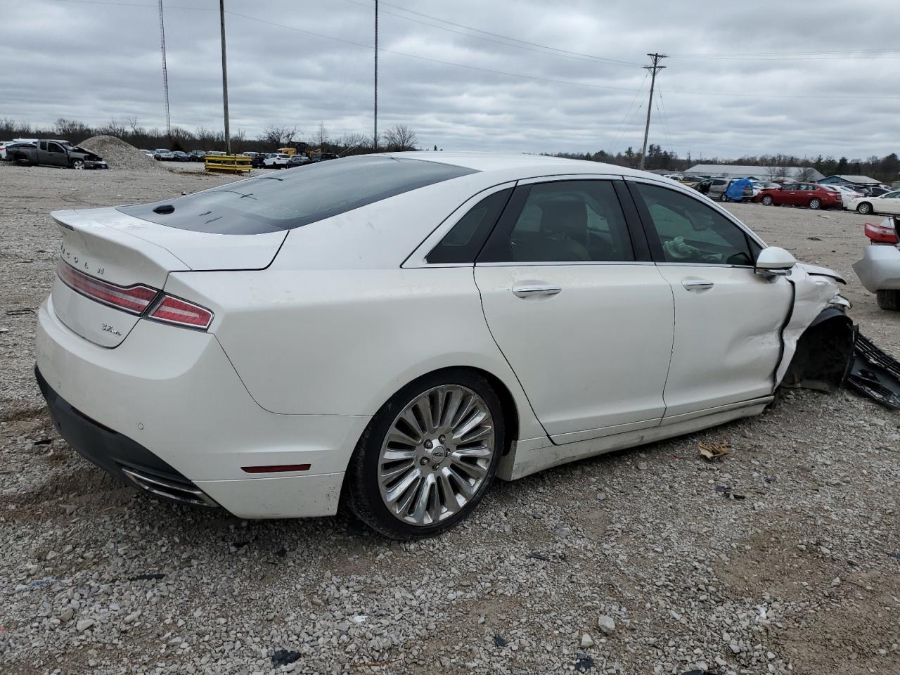 Lot #2421341095 2014 LINCOLN MKZ