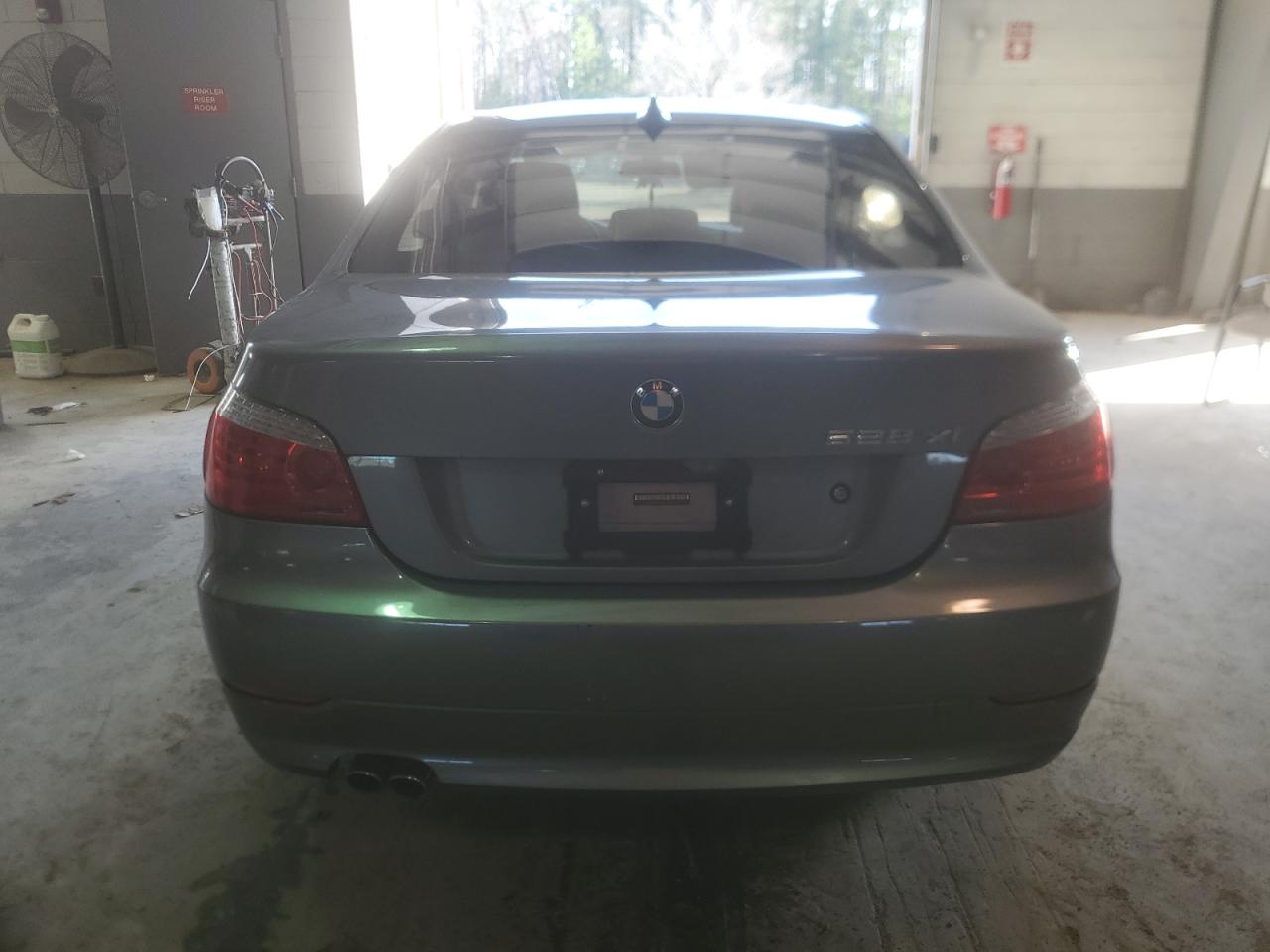 WBANV13558CZ57350 2008 BMW 528 Xi