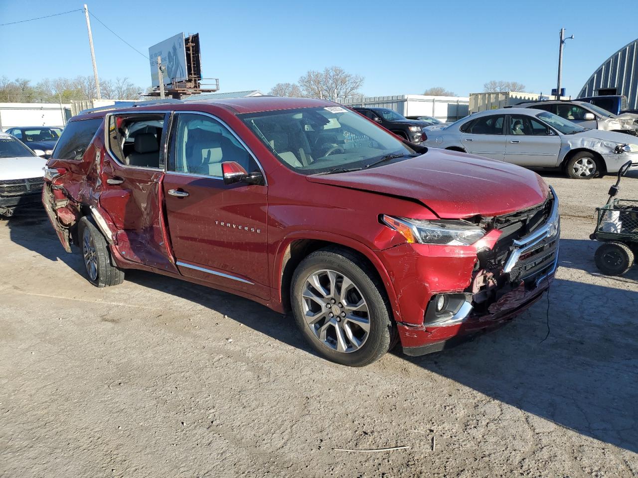 2019 Chevrolet Traverse Premier vin: 1GNERKKWXKJ108445