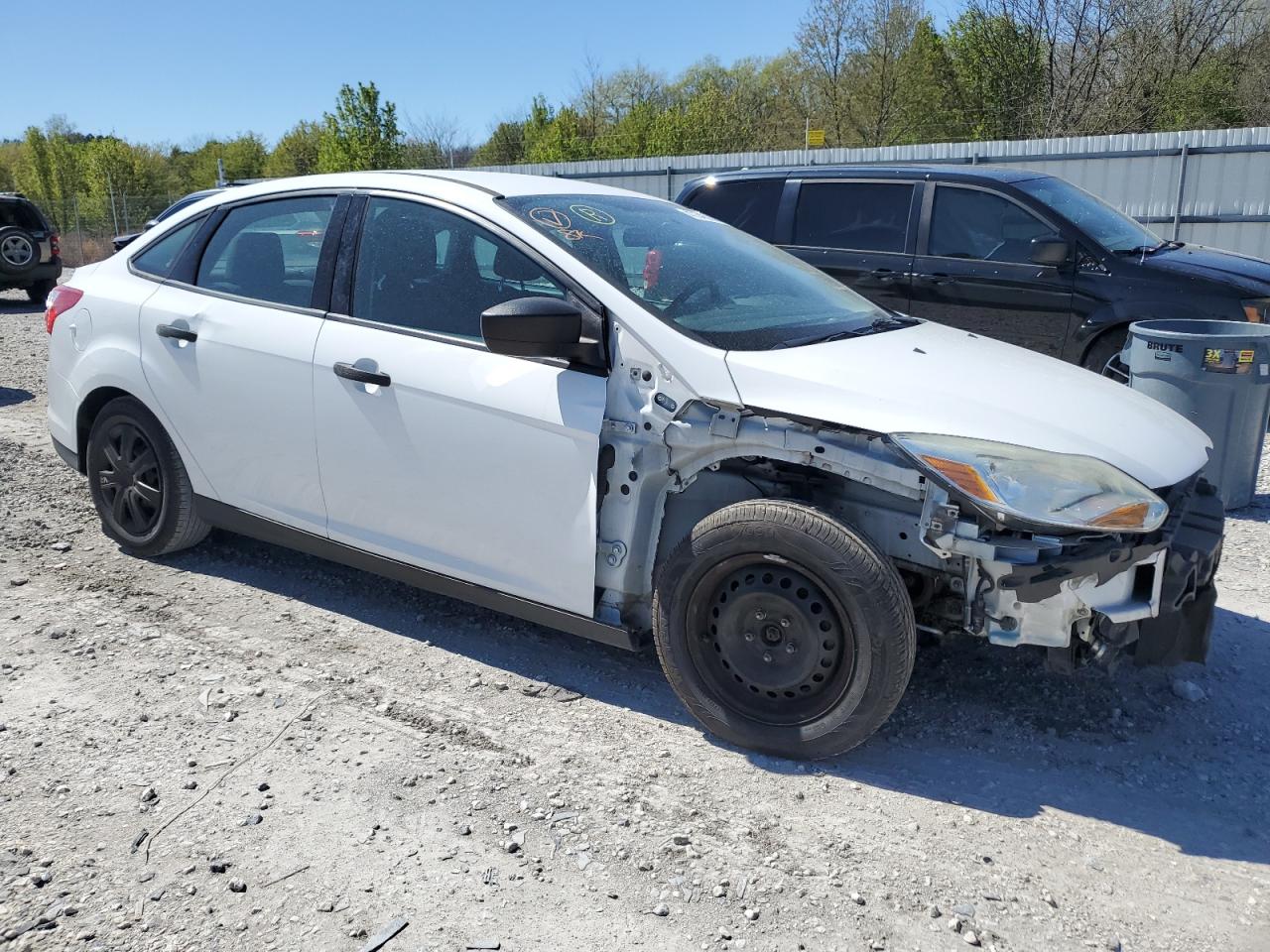 1FADP3E26EL121099 2014 Ford Focus S