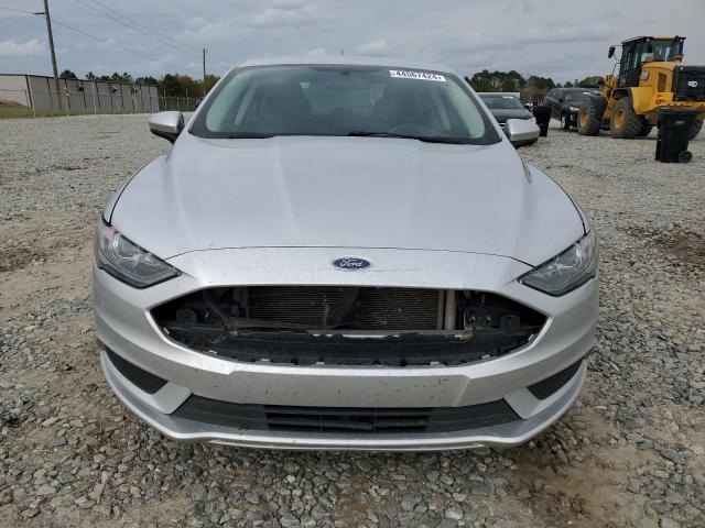  FORD FUSION 2017 Srebrny