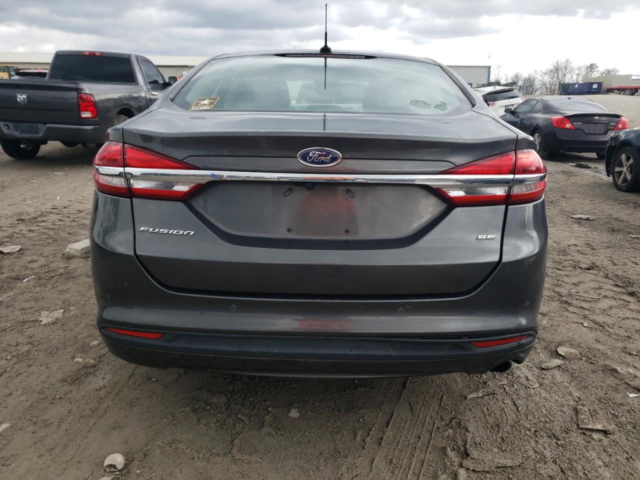 3FA6P0H73JR118140 2018 Ford Fusion Se