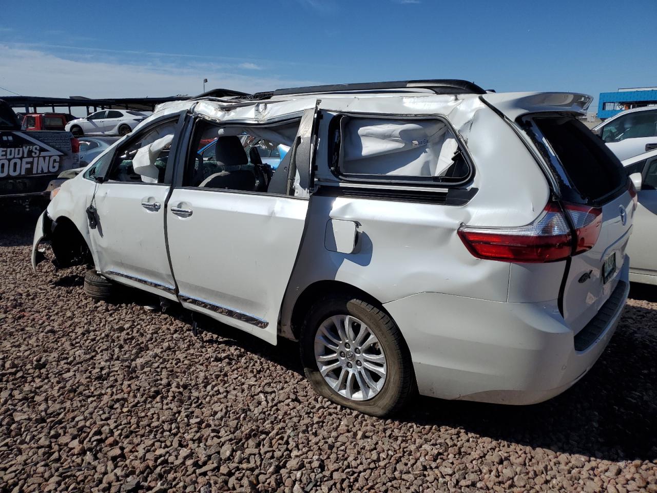 5TDYK3DC5FS685220 2015 Toyota Sienna Xle