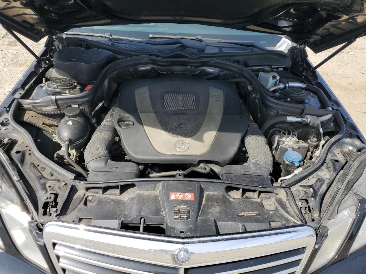 WDDHF8HB3BA373851 2011 Mercedes-Benz E 350 4Matic