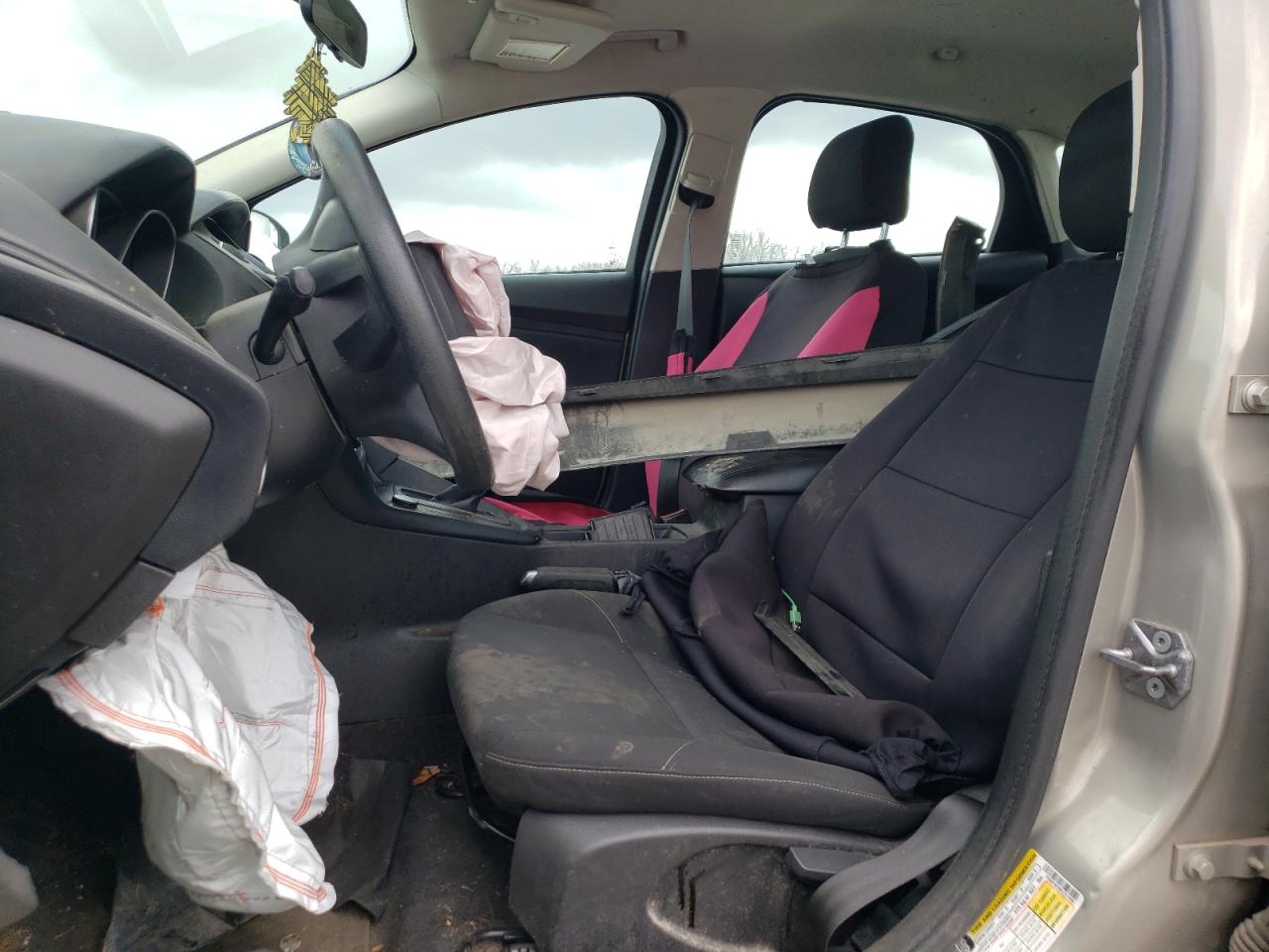 1FADP3F28FL317495 2015 Ford Focus Se